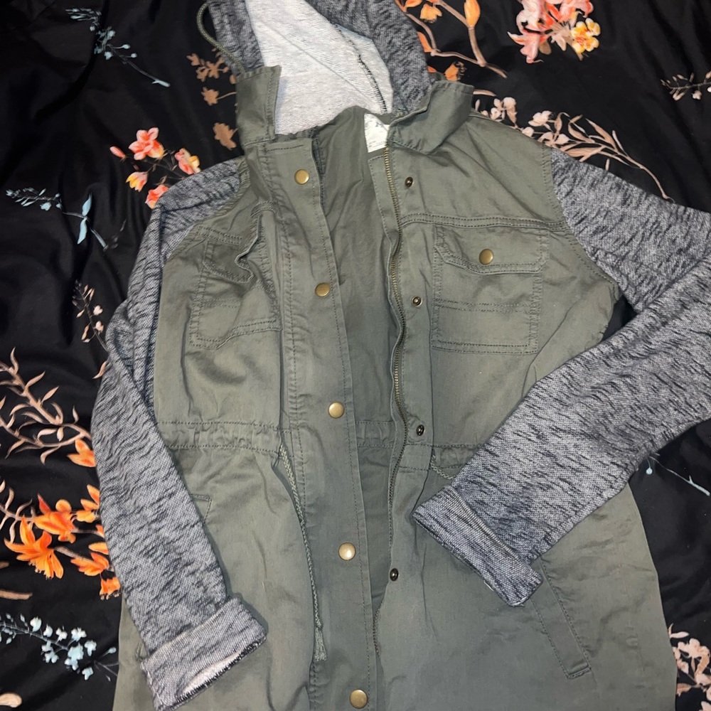 kholes jacket!